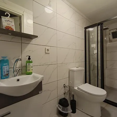 شقة فندقية The White Lily 3*